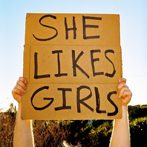 She Likes Girls by Dexter and The Moonrocks single cover art