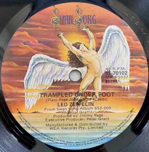 Led Zeppelin 的 Trampled Under Foot / Black Country Woman 單曲 封面