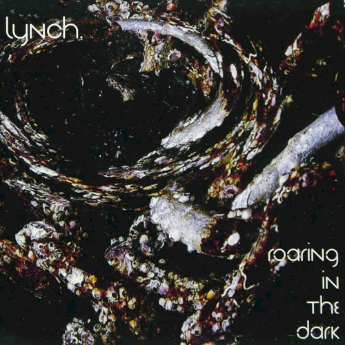 Cover-Artwork für die Single roaring in the dark von lynch.