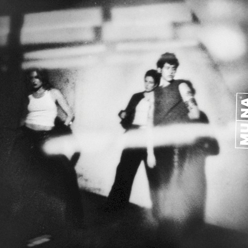 Cover-Artwork für das Album Dancing on the Wall von MUNA