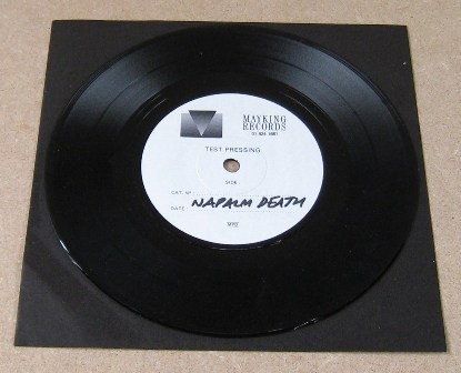 Napalm Death 的 One and the Same EP封面