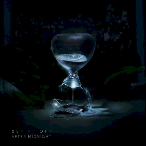 Cover-Artwork für die EP After Midnight von Set It Off