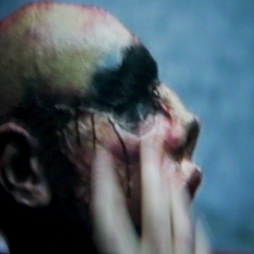 Portada del sencillo crying de Static Dress