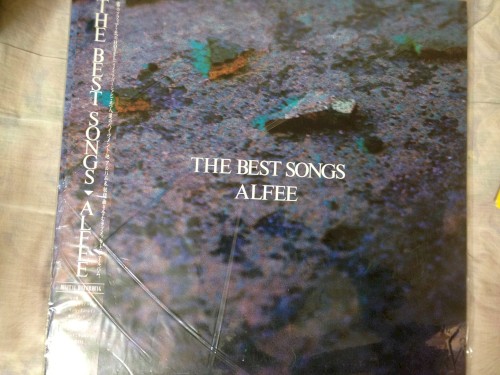 Cover-Artwork für das Album THE BEST SONGS von THE ALFEE