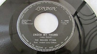 Portada del sencillo Under My Thumb / Doncha Bother Me de The Rolling Stones