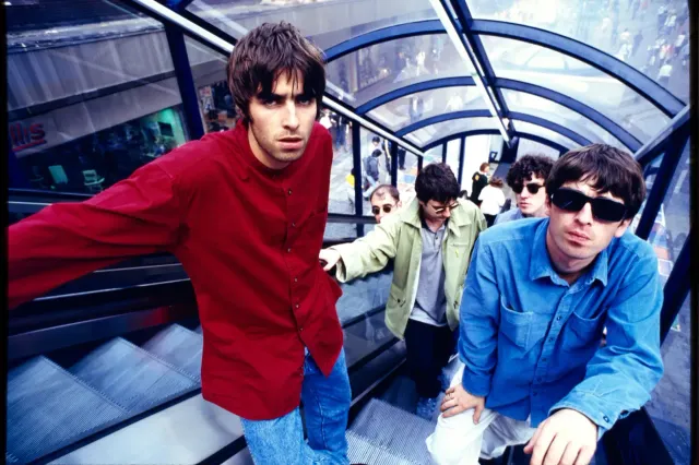The Kevin Cummins '93 era: Did any band ever look cooler before they were famous? - 2